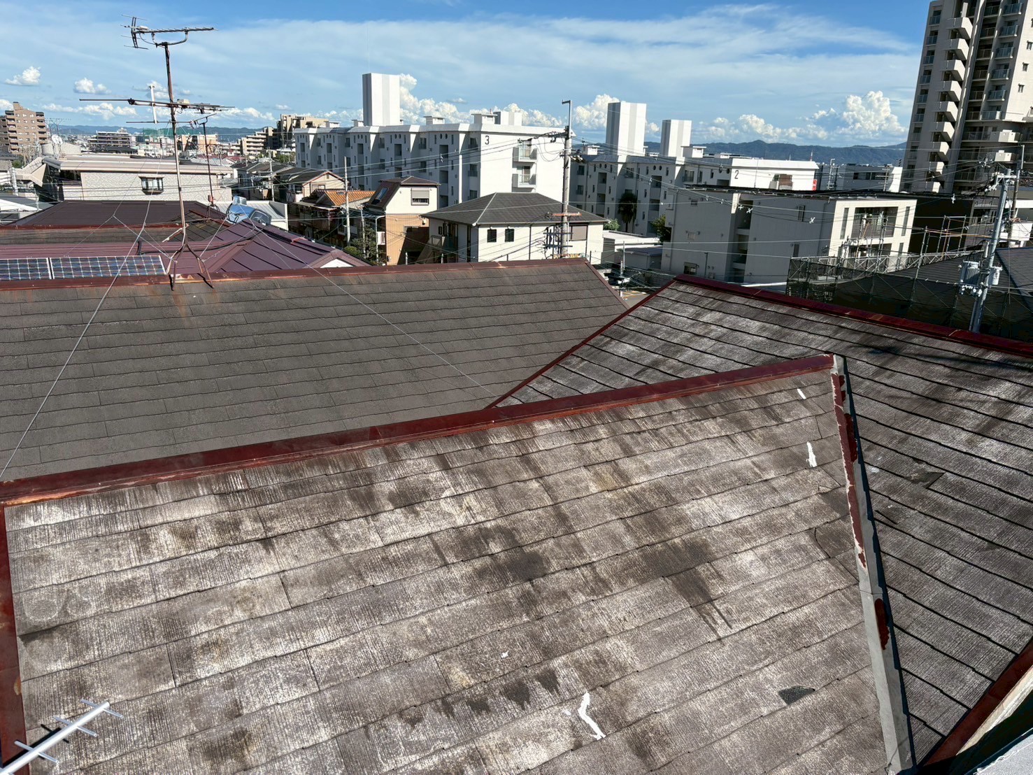 色褪せた屋根塗装